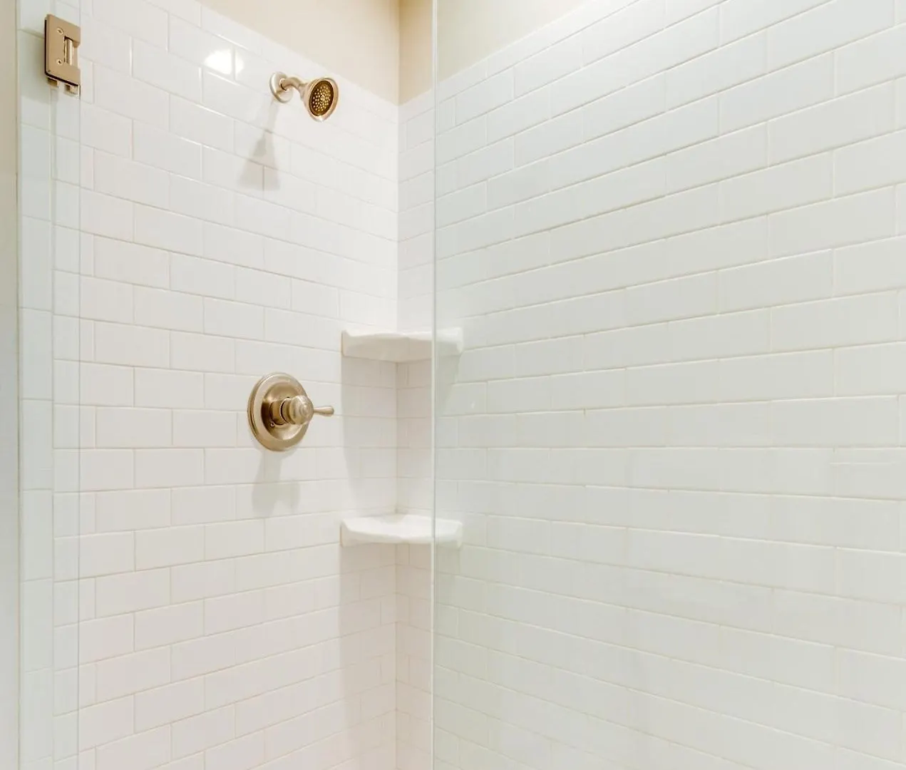 404B The Princess Anne House South End Spacious 4 Beds Townhouse Virginia Beach